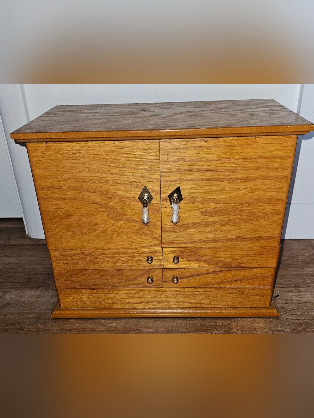 Lori Greiner For Your Ease Only Oak Wood Accordion Jewelry Box Organizer